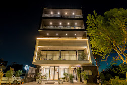 The Lodgers Luxury Hotel Near Golf Course Road Gurgaon