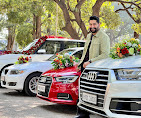 𝐀𝐊 𝐋𝐔𝐗𝐔𝐑𝐘 𝐂𝐀𝐁𝐒 - Luxury Car Rental in Delhi