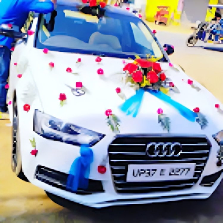 Luxury car for Doli
